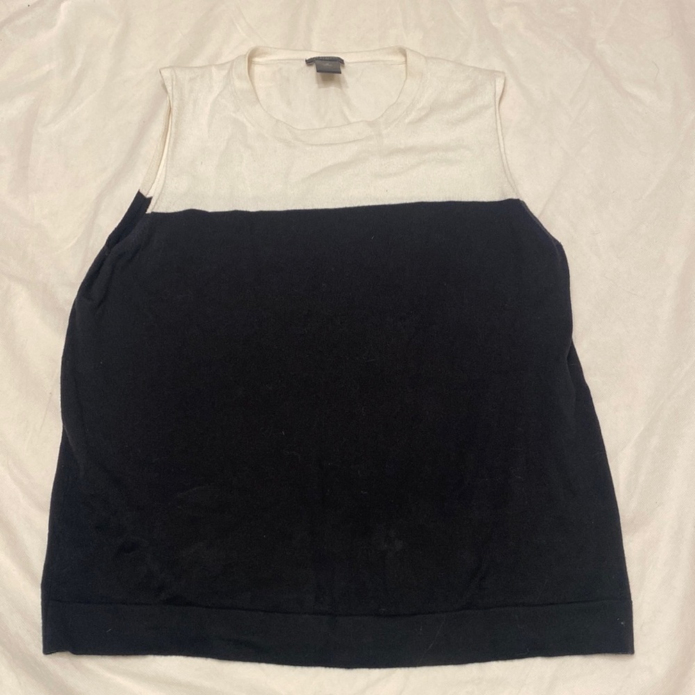 Anne Taylor tank top sweater